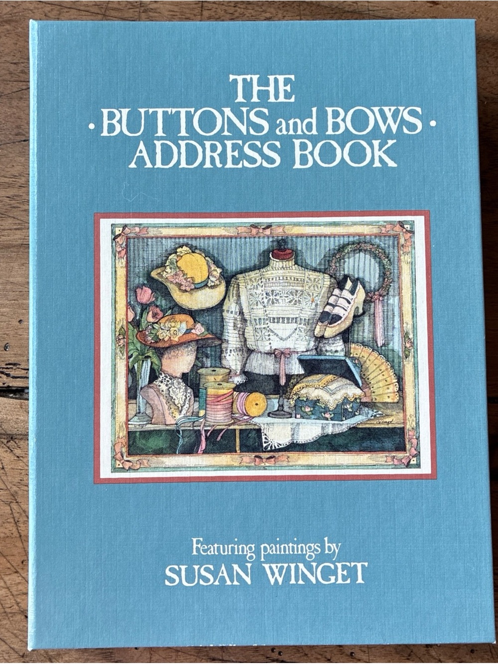 The Buttons and Bows Address Book - Susan Winget - Blue Cover 1992